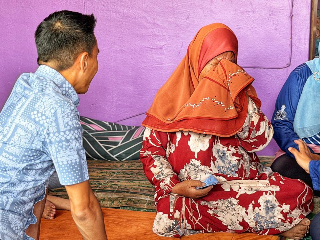 Ziarah & mendengar keluhan penduduk di rumah