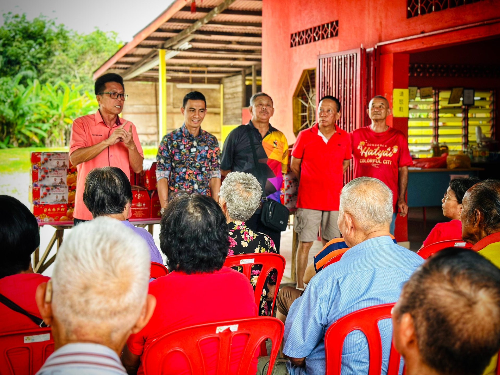 Bersama komuniti Cina