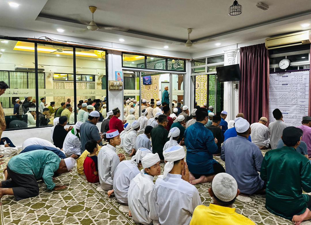 Program keagamaan di masjid kariah