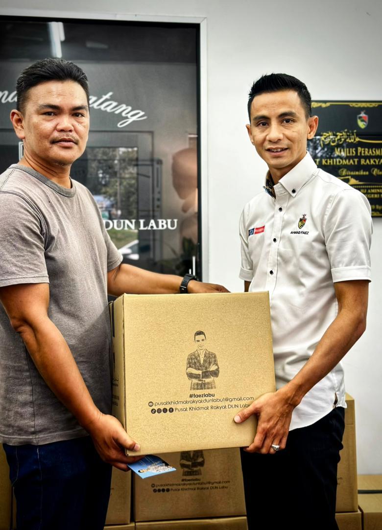Penyampaian bakul makanan Pusat Khidmat Rakyat DUN Labu